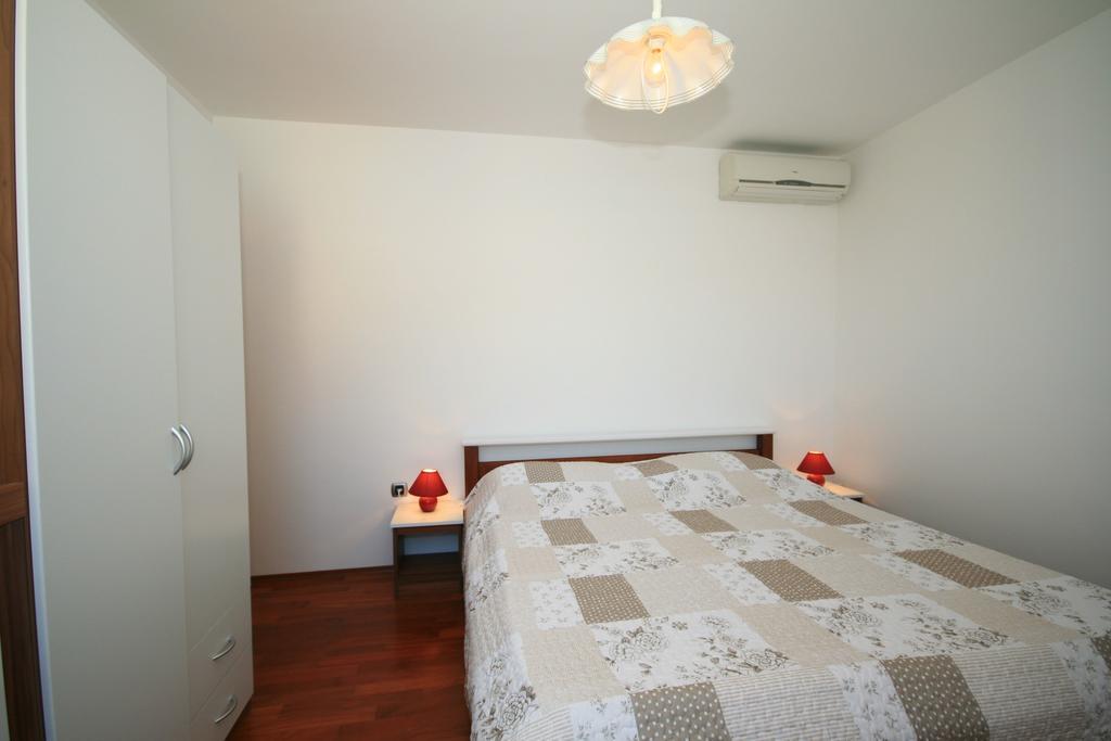 Ferienwohnung Ruzmarinka 4* Baška Exterior foto